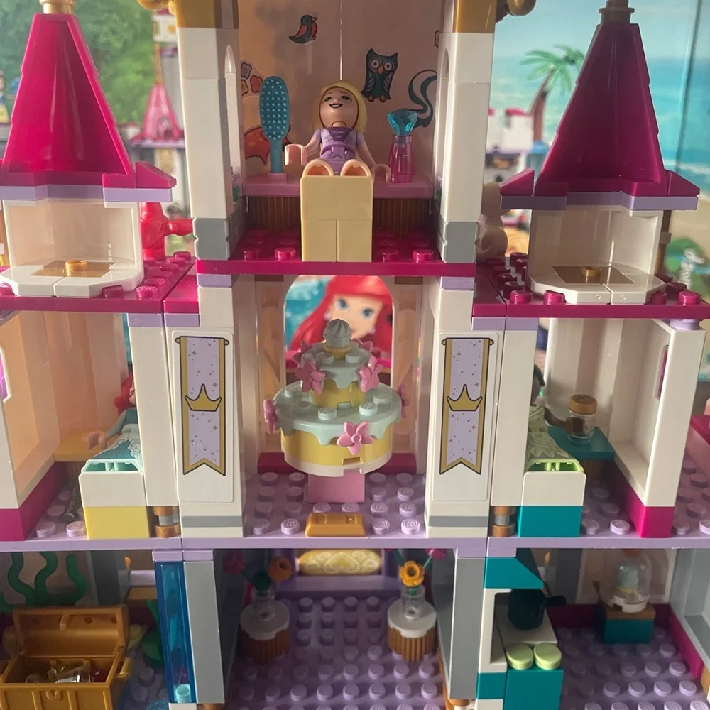 LEGO Retired Disney Princess Ultimate Adventure Castle 43205 100% Complete Set
